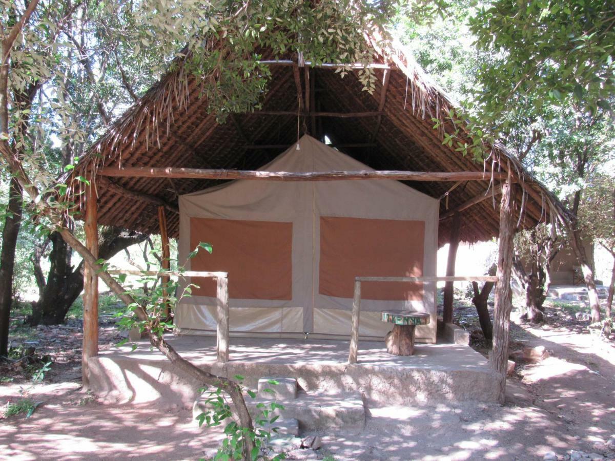 Enchoro Wildlife Camp Hotel Ololaimutiek Exterior photo